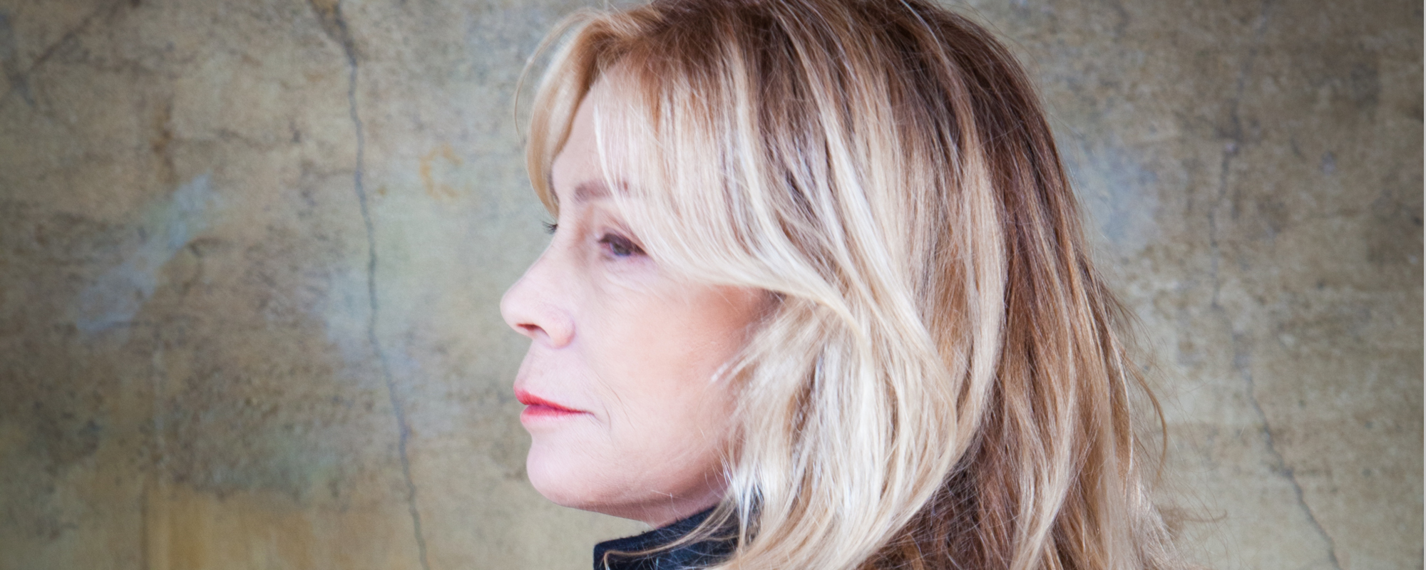 Rickie Lee Jones Offers Emotive, Restorative ‘Pieces of Treasure’ 