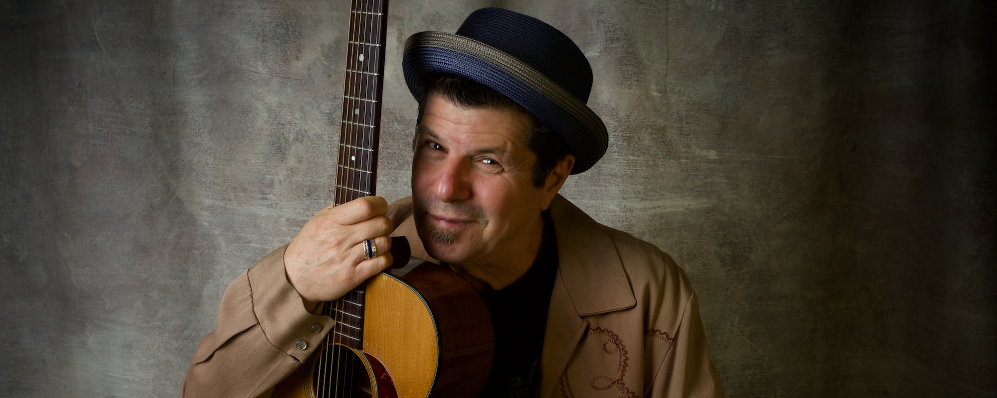 Jono Manson Orbits Sentimental Times on ‘Stars Enough to Guide Me’