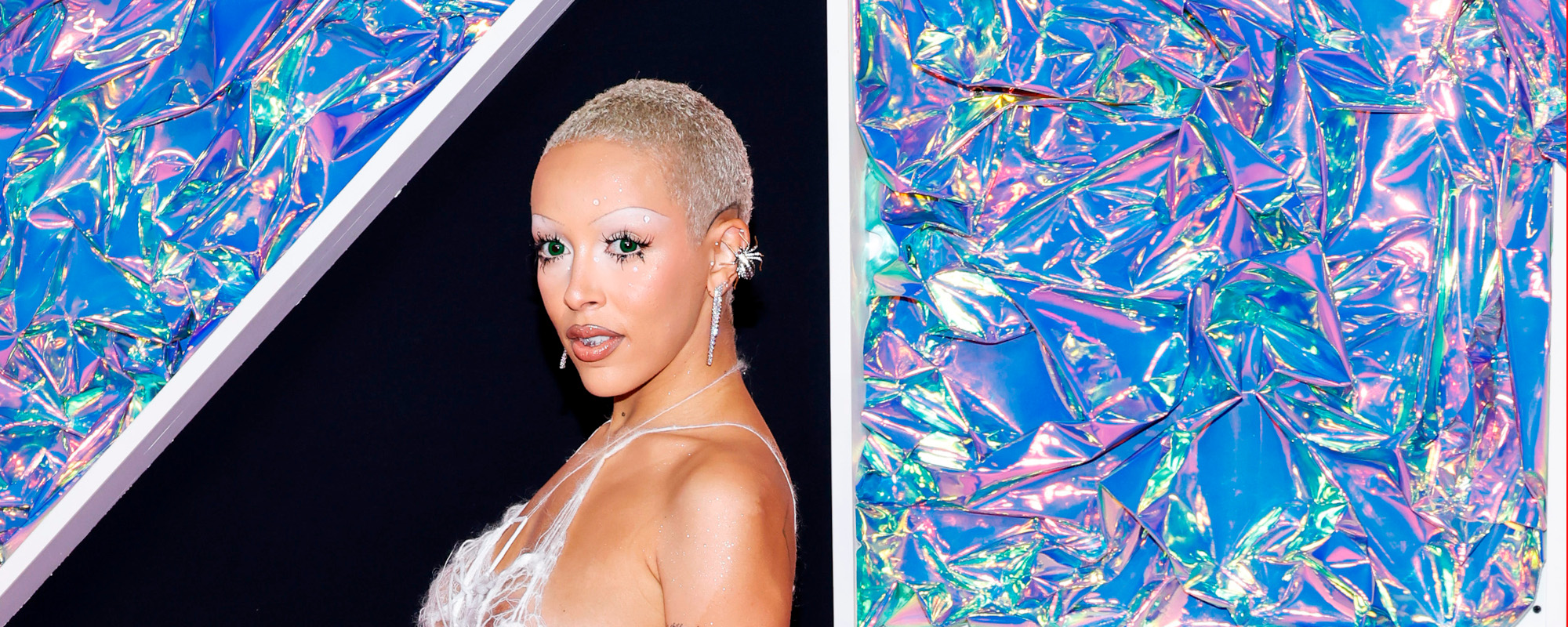 Review: Doja Cat’s ‘Scarlet’ is a Party on Fire