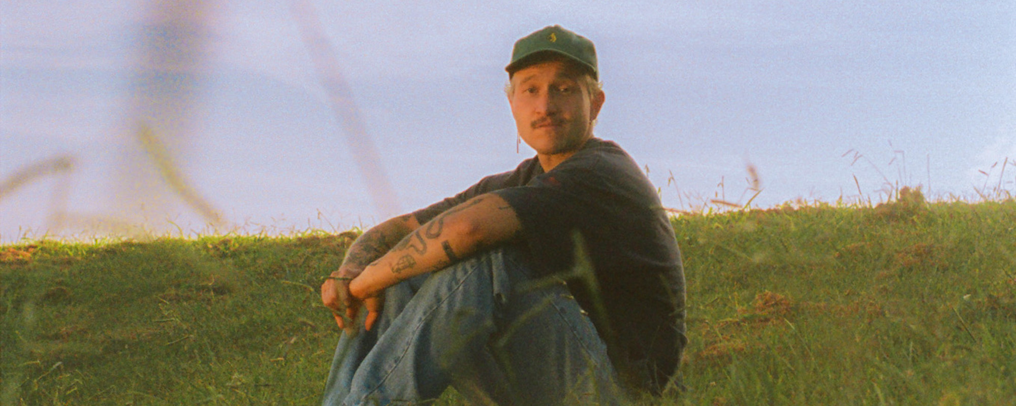 Izzy Heltai Examines Life’s Fleeting Moments In Reflective New Single “Fifteen”