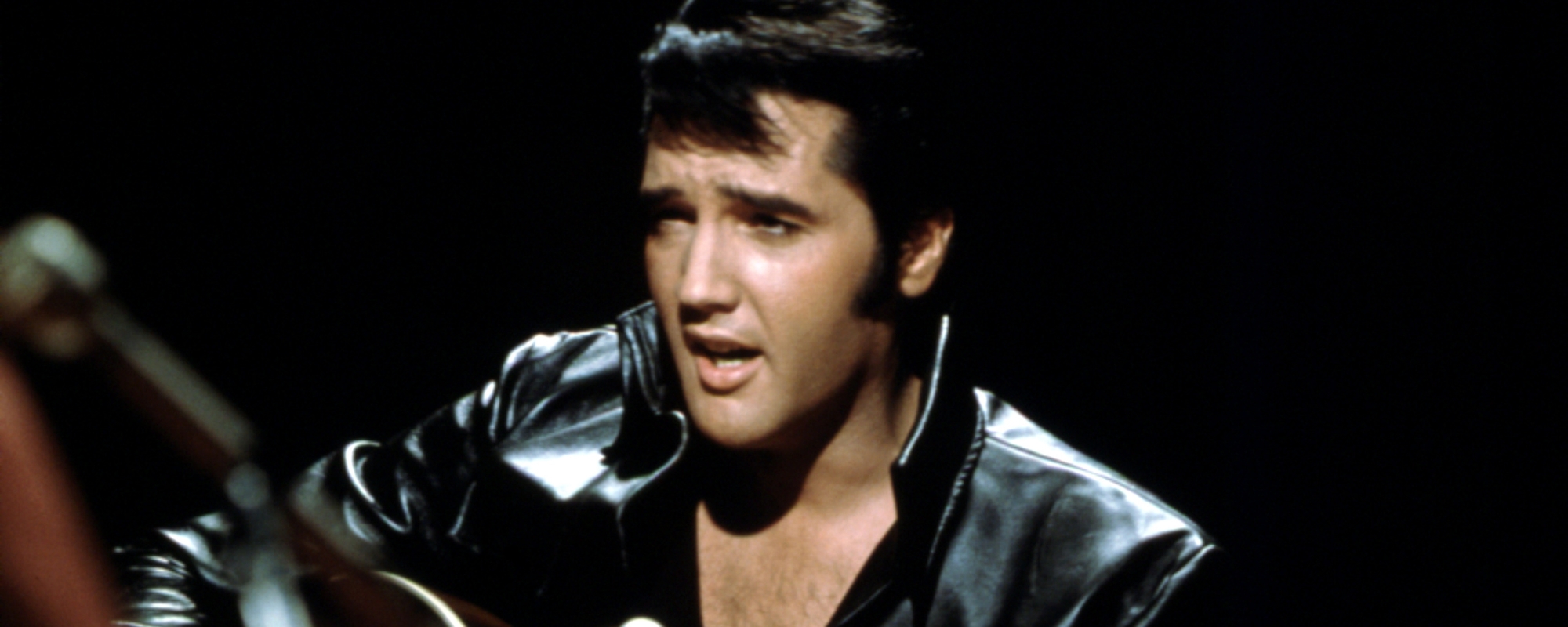 Elvis Presley Once Asked for a Guitar Lesson From This Country Icon