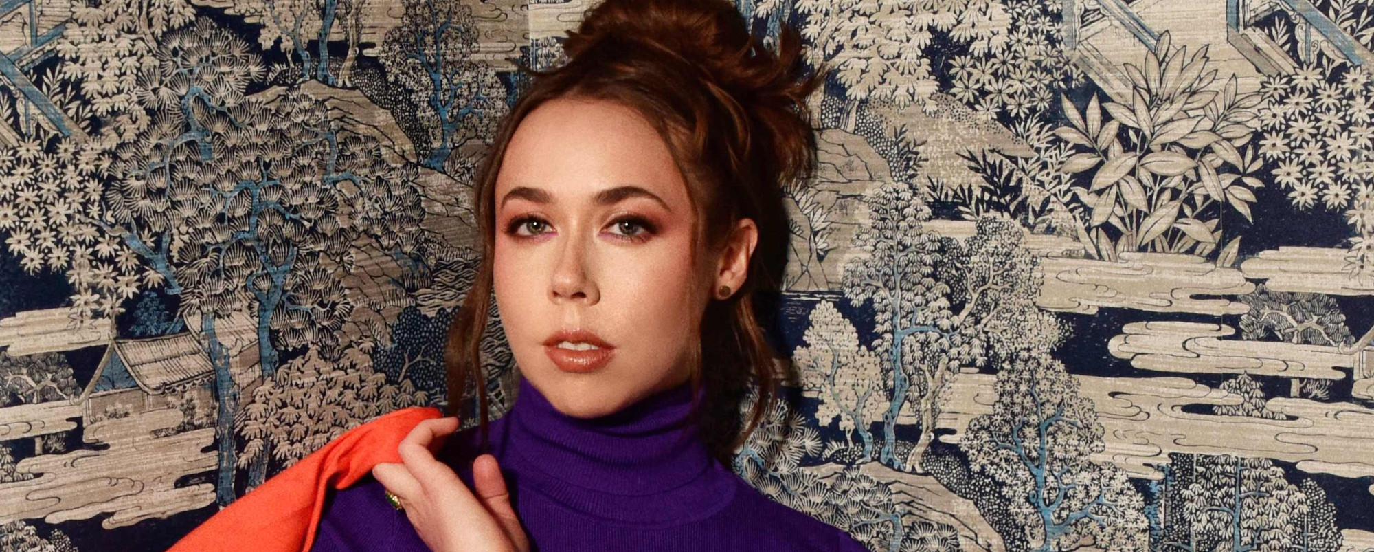 The Writer’s Block: Sarah Jarosz on Writing as a “Cyclical Process”
