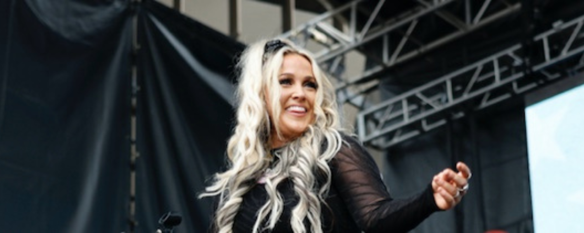 Priscilla Block on Touring with Shania Twain: “She’s a Queen”