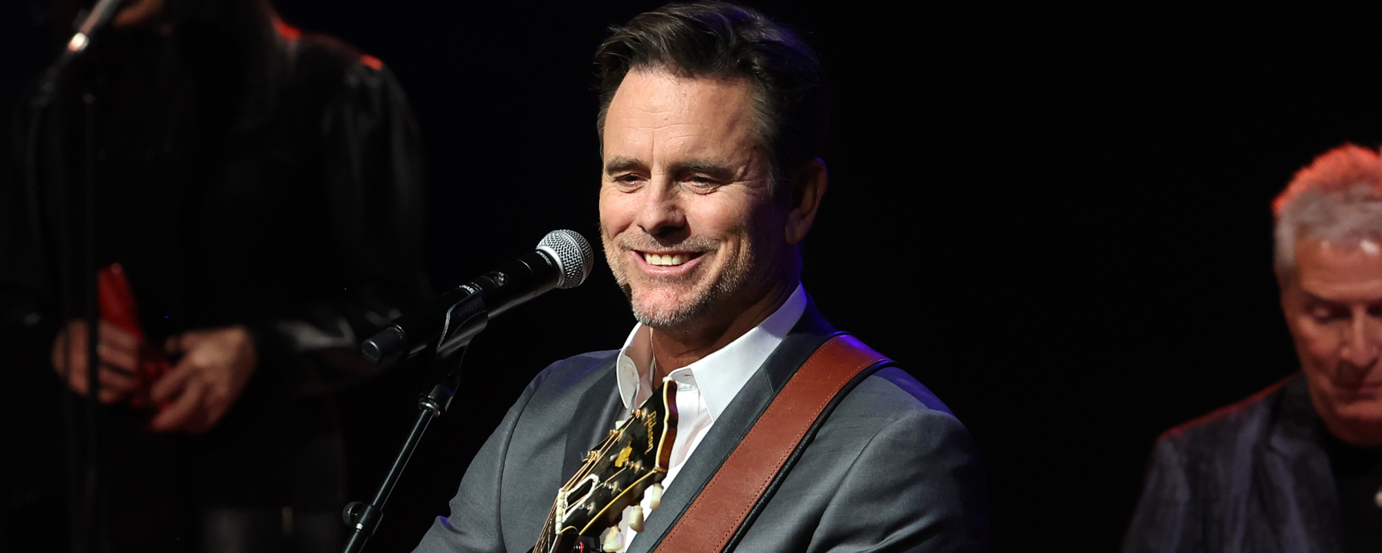 Charles Esten Shares His Favorite Christmas Gift: “I Tried to Take Lemons and Make Lemonade”