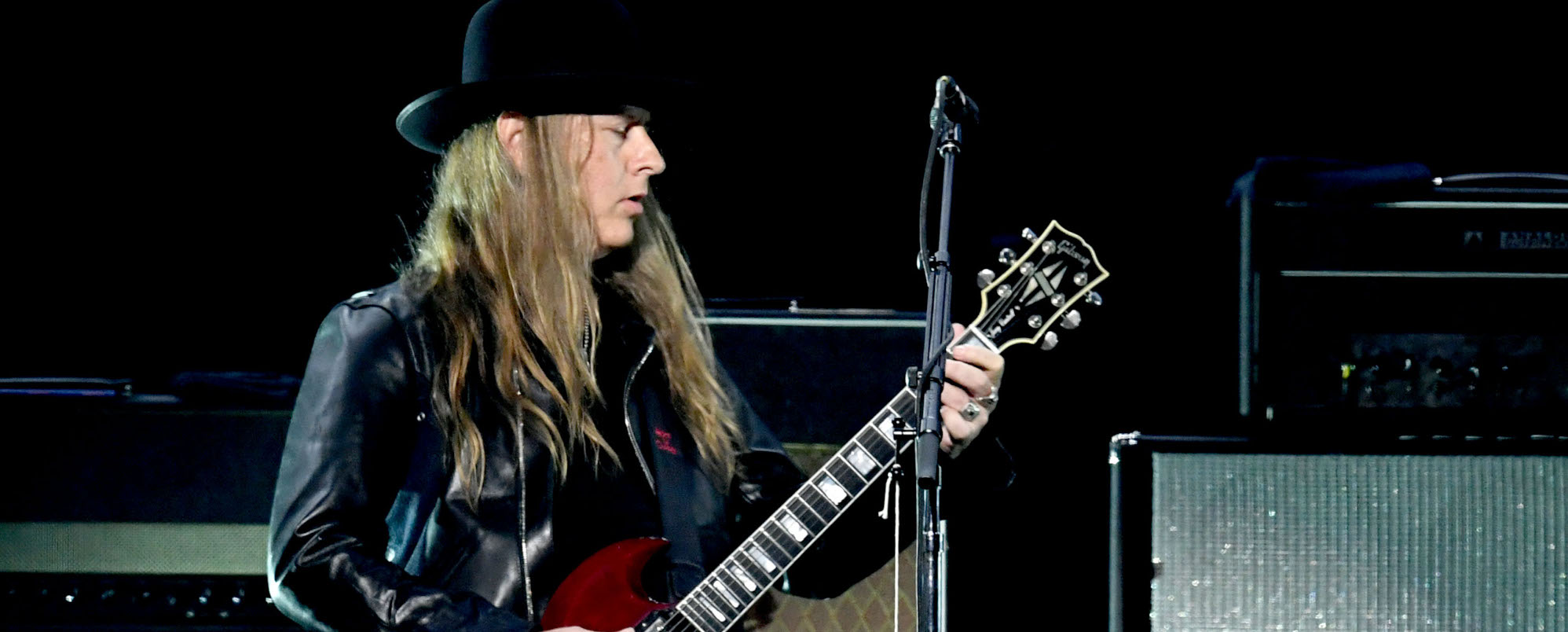4 Songs You Didn’t Know Jerry Cantrell Wrote Solo for Alice in Chains