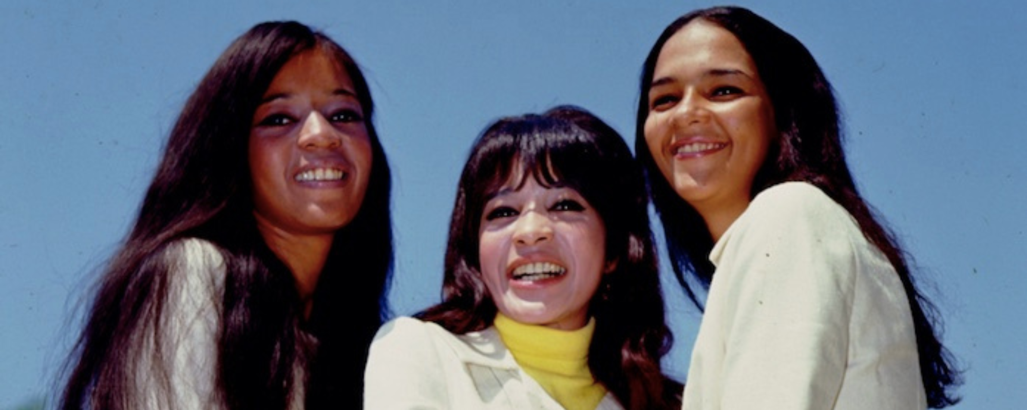 7 Uplifting Christmas Songs to Brighten Your Spirits