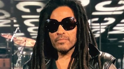 Lenny Kravitz Has Fans Flying Over His Rocking Medley of Greatest Hits at People’s Choice Awards