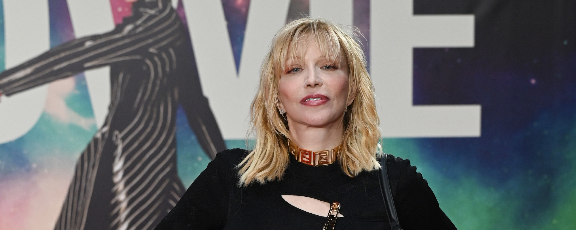 Billie Joe Armstrong Welcomes Courtney Love on Stage To Cover Classic Songs