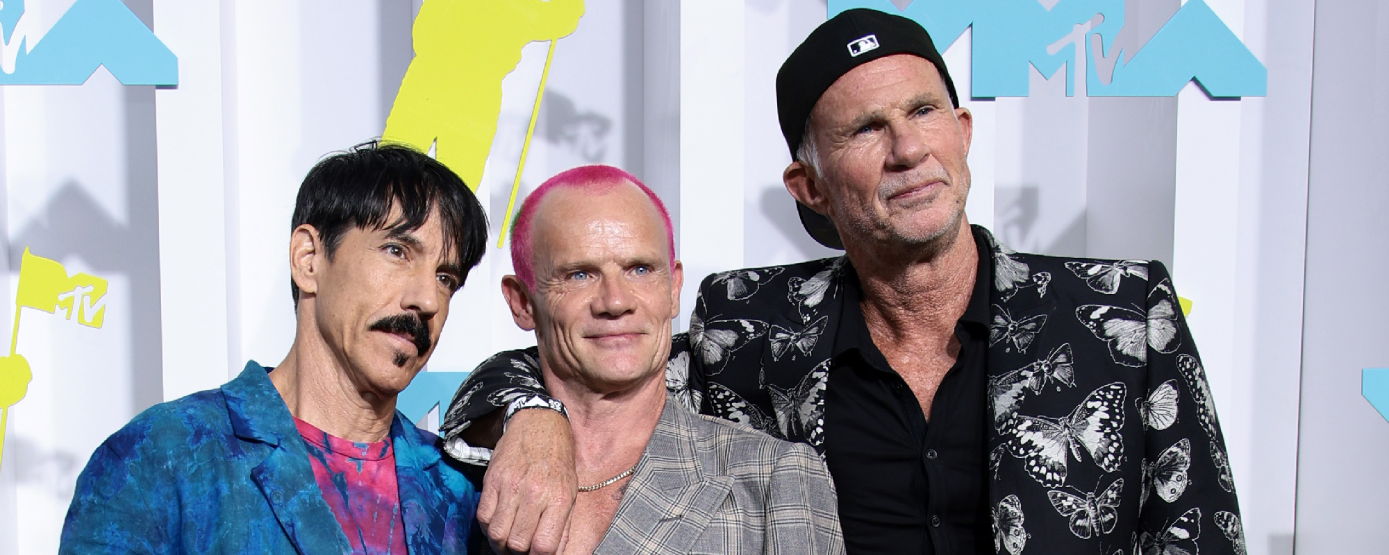 Black Keys Drummer Patrick Carney Recalls RHCP’s Flea and John Frusciante Refusing To Shake His Hand