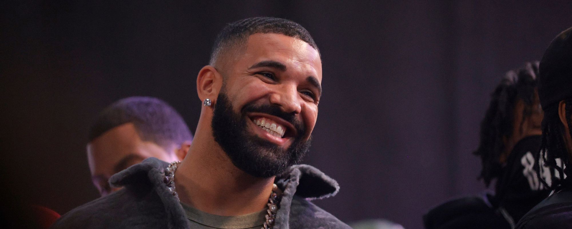 “Hey Drake”: Insider Reports That Drake Will Team up With Bad Bunny for Super Bowl Halftime Show