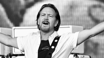 Pearl Jam Eddie Vedder Compares Swifties to "Punk Rock Crowds": "It Was Galvanizing and Powerful"