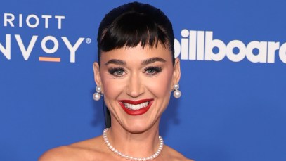 Katy Perry Shares Opinion on Kelly Clarkson Covering "Wide Awake"