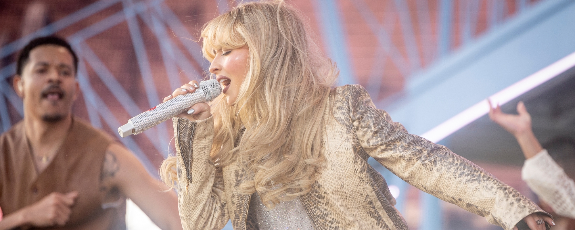 Sabrina Carpenter’s “Espresso” and 4 Other Retro Pop Jams You’ll Be Playing On Repeat This Summer