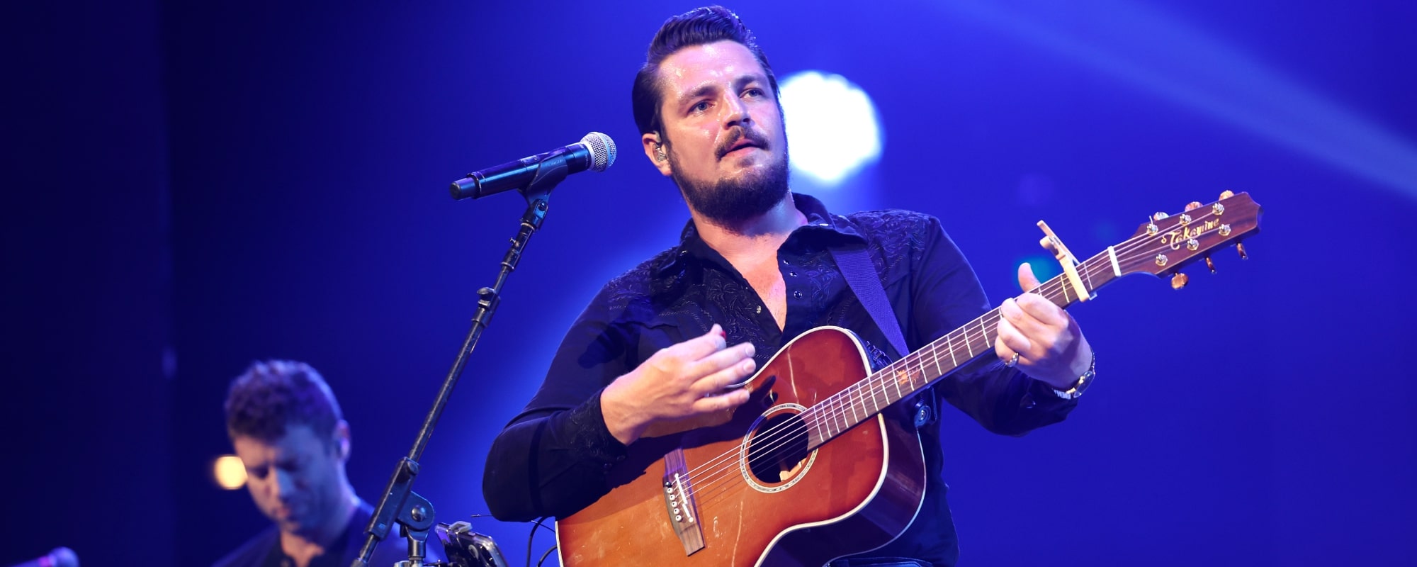 Chayce Beckham dropped a great new country album today