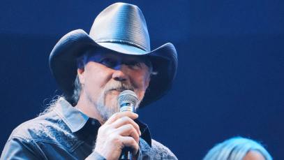 Behind the Music will feature Trace Adkins in a new episode