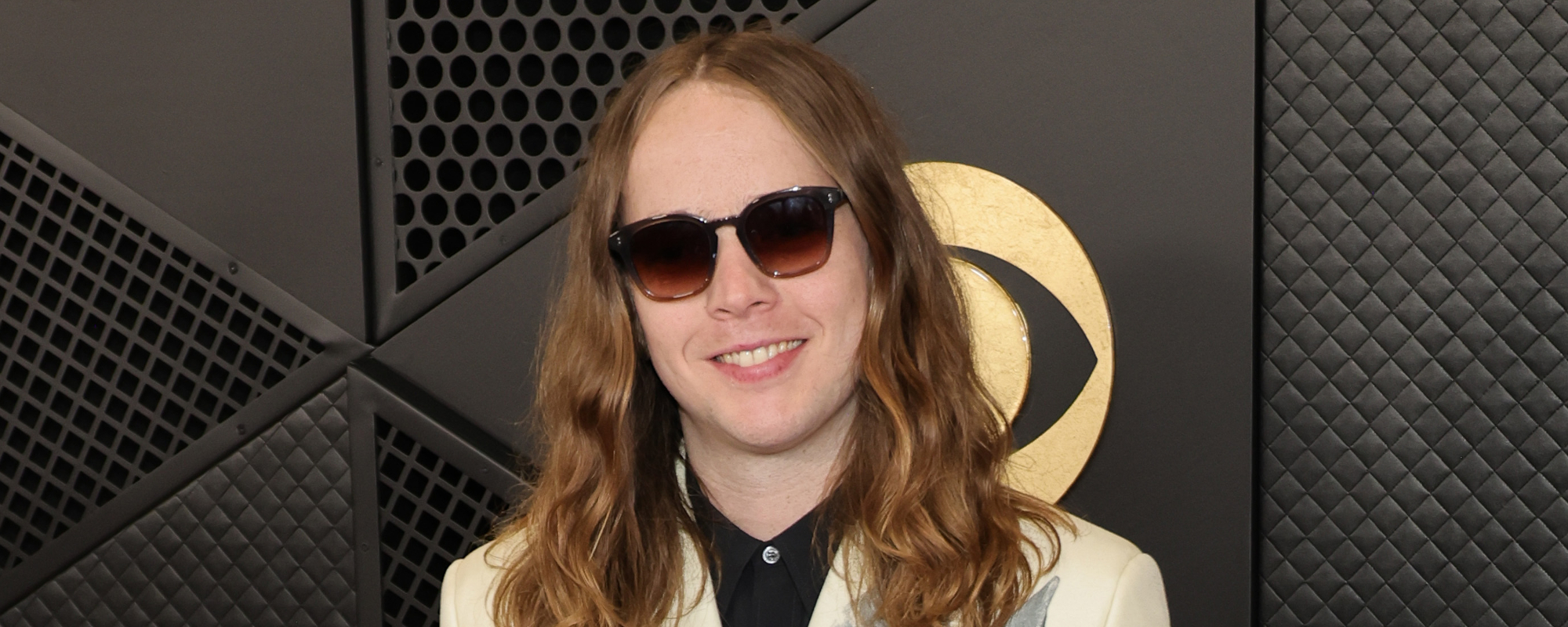 Tucker Carlson Believes Billy Strings Is Keeping Society From Heading in the Wrong Direction