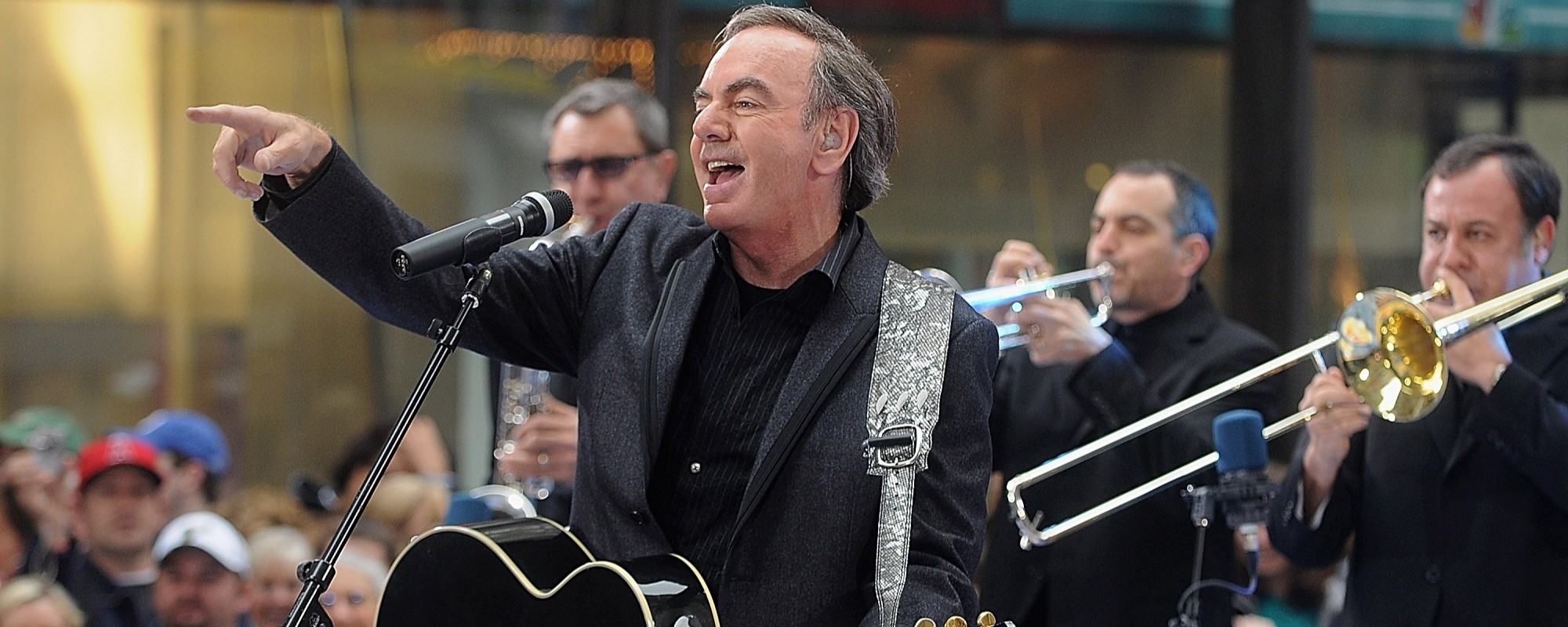 On This Day in 2008: 67-Year-Old Neil Diamond Scored His First No. 1 Album on the ‘Billboard’ 200 with ‘Home Before Dark’
