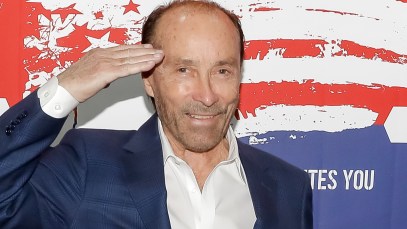 Lee Greenwood Celebrates 40th Anniversary of "God Bless the USA" With Special Performance