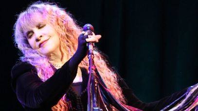 Stevie Nicks Subtly Shouts Out Taylor Swift At California Show