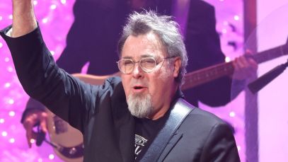 Vince Gill Once Opened for KISS. It Went About As Well as You Think.