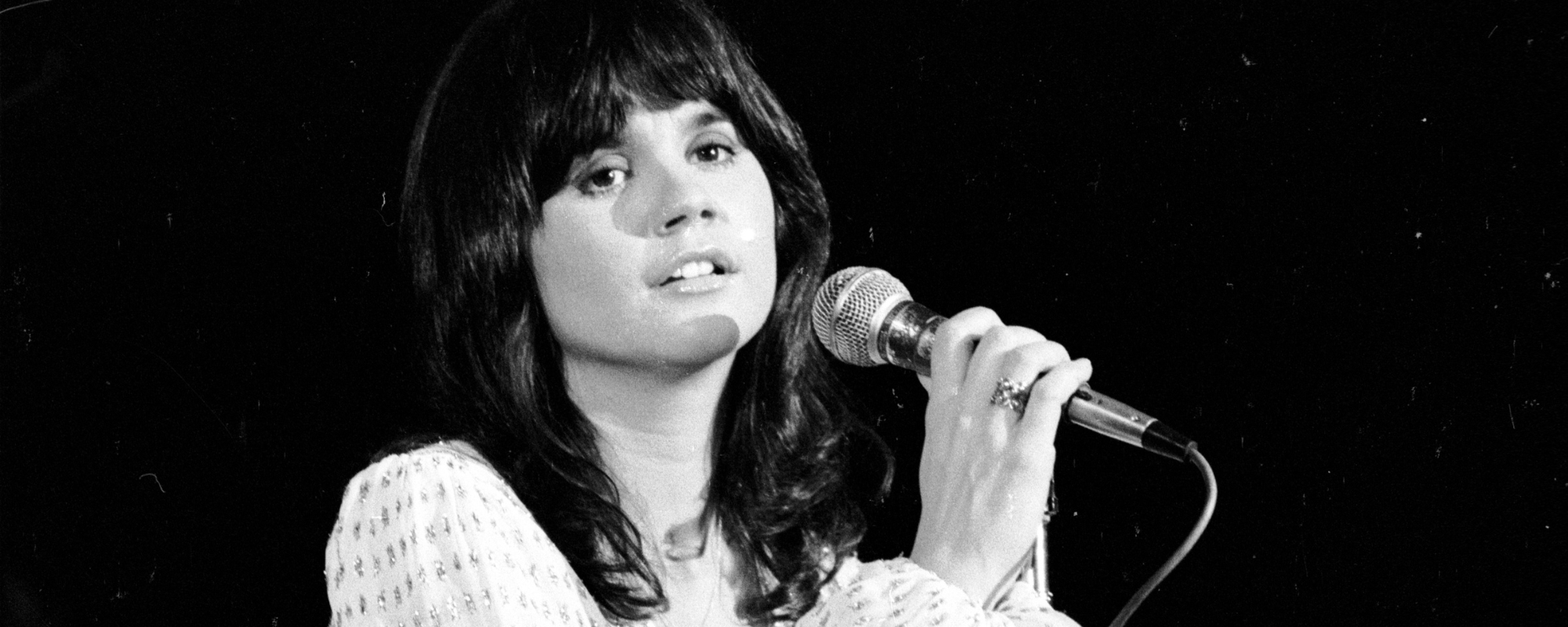 The 1993 Ballad by Linda Ronstadt That’s One of a Handful of Songs She’s Written Throughout Her Career