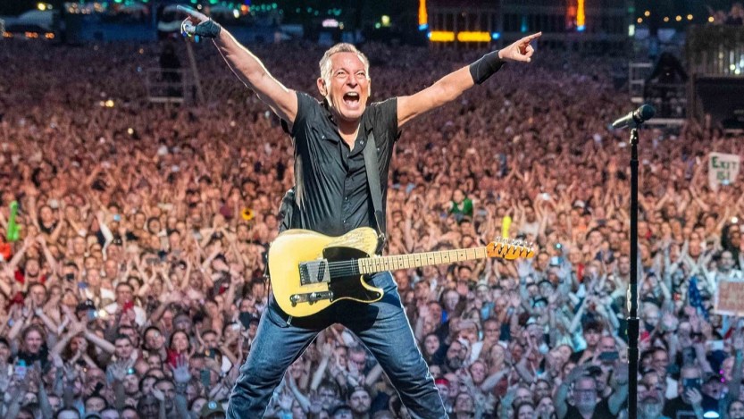 Bruce Springsteen Thanks European Fans Who Serenaded Him After He Postponed Concerts in Their Cities