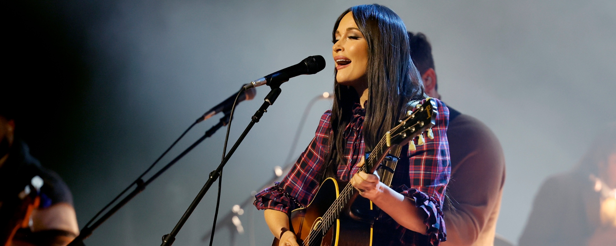 “Lost Highway”: The Meaning Behind Hank Williams’ Classic and Kacey Musgraves’ Timely Cover