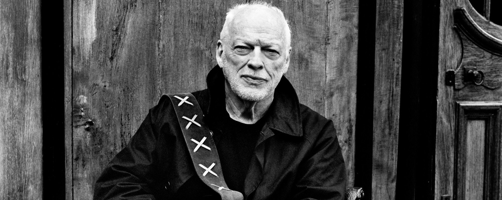 Watch David Gilmour Rehearse Pink Floyd Classic “Wish You Were Here” with Touring Guitarist Ben Worsley as His Dog Looks On