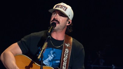 Riley Green and Ella Langley Perform "You Look Like You Love Me" at Biggest Country Concert in the UK