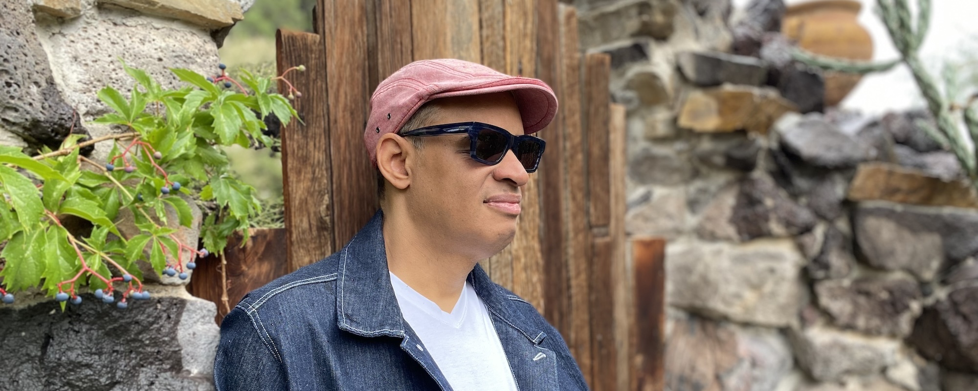 Raul Midón Channels Bob Dylan and Songs of Self Discovery on ‘Lost & Found’