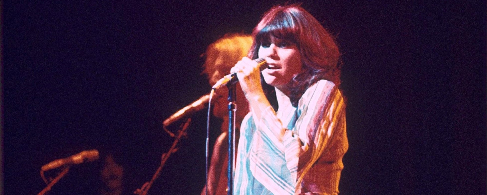 4 Memorable Guest Vocal Appearances by Linda Ronstadt, Including Songs From Neil Young and Paul Simon