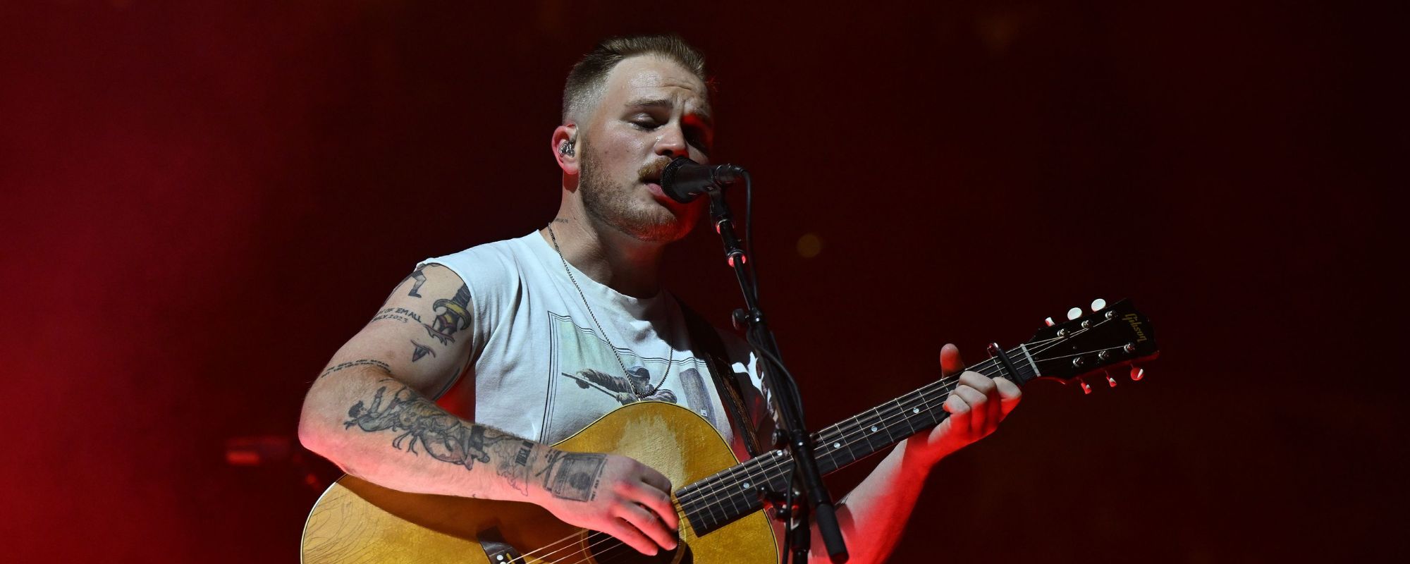 Zach Bryan Fan Steals the Show at Sold-Out Florida Concert