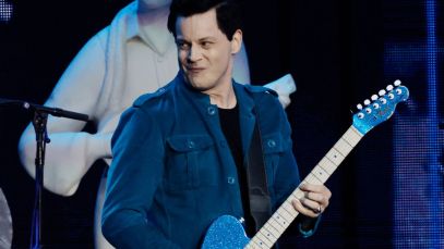 Jack White performing