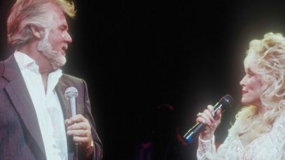 Kenny Rogers and Dolly Parton singing together