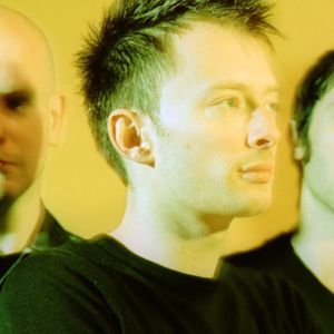 Radiohead posing