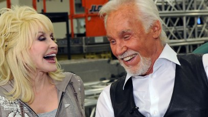 Throwback to When Dolly Parton & Kenny Rogers Performed Hit Love Song "We Got Tonight"