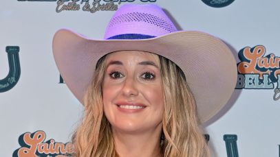 Lainey Wilson Reveals the Advice She Lives By From Her "Country Music Big Sister"
