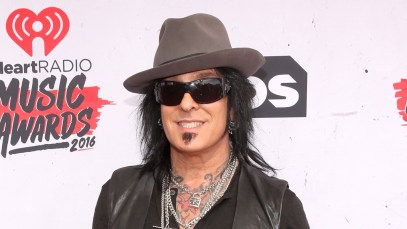 Mötley Crüe's Nikki Sixx Honors Aerosmith: "Thank You for Everything"