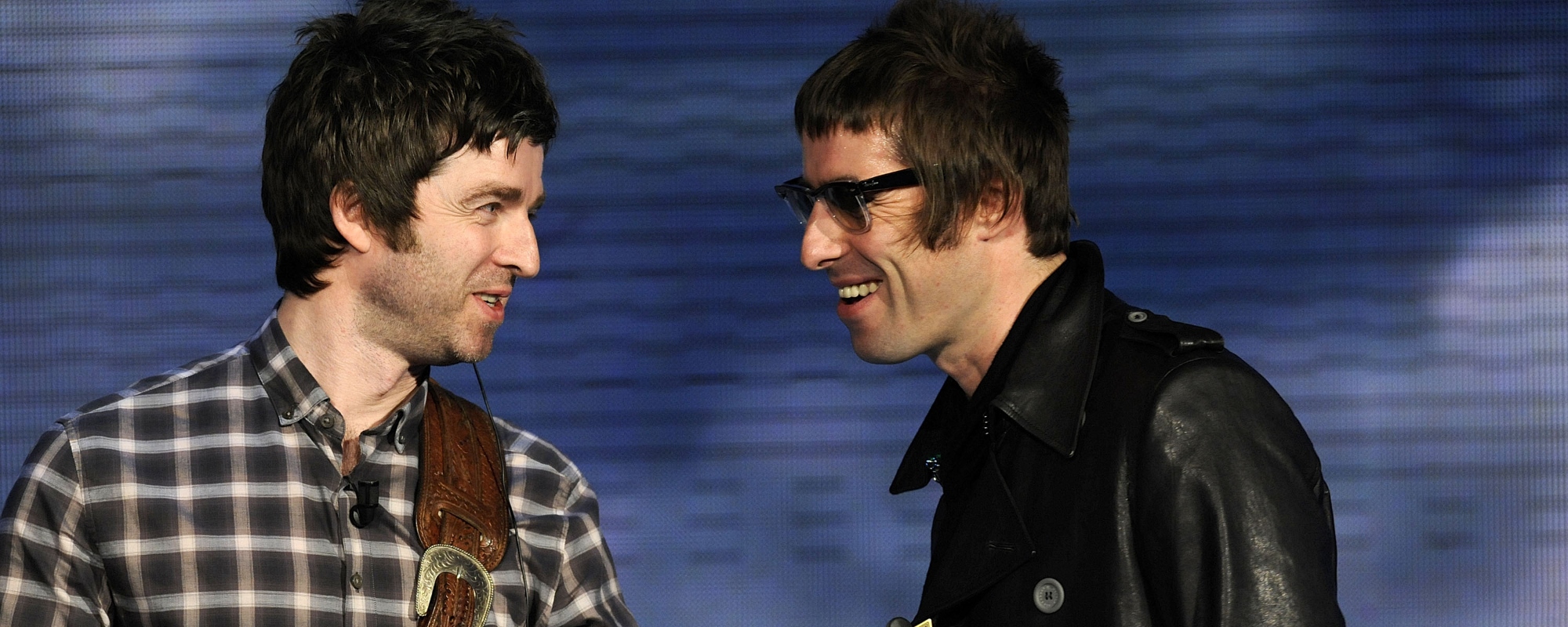 Timeless Advice From Oasis on Their Post-Britpop Anthem “Stop Crying Your Heart Out”