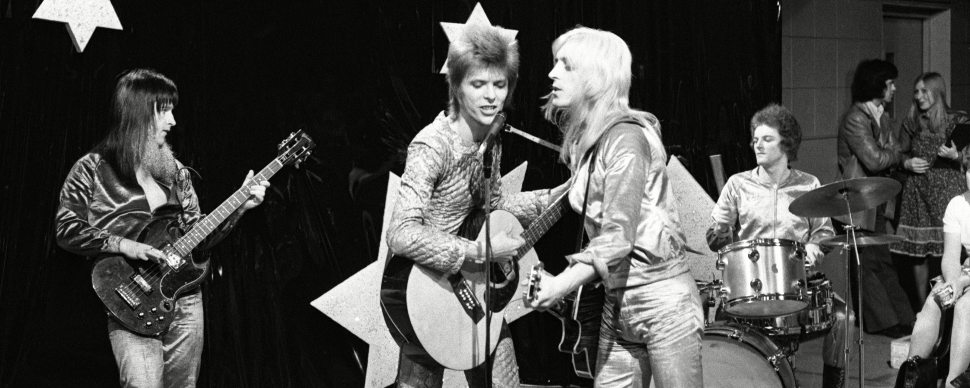 Watch New Video for David Bowie’s Classic Song “Starman,” Featuring Rare Footage Shot by Photographer Mick Rock