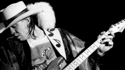 Watch This Phenomenal Performance by Stevie Ray Vaughan in Honor of the Anniversary of the Blues Guitar Master’s Death
