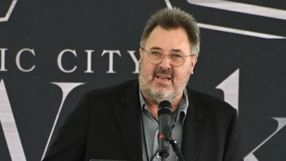 Vince Gill Names the One Country Singer He Would Perform for in Heaven