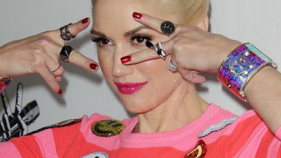 Gwen Stefani posing