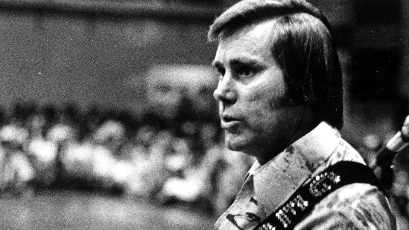 New Book Reveals How Country Legend George Jones Got Hooked on Coc***e
