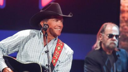 Watch George Strait Join Sheryl Crow For Moving Rendition of '90s Hit