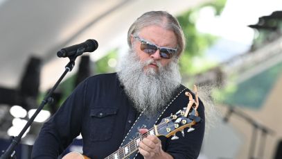 Jamey Johnson Gets Candid About Sobriety: "It Ain't Easy"