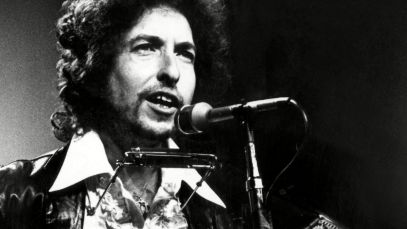 Bob Dylan performing