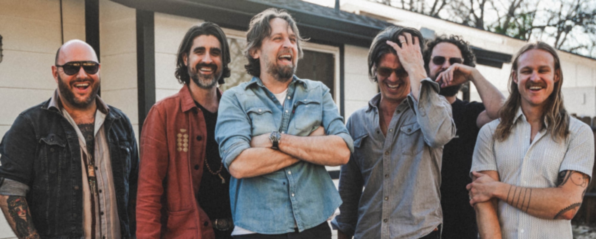 Hayes & The Heathens Had One Goal in Mind While Recording Their Debut Album: “Let’s Have Fun”