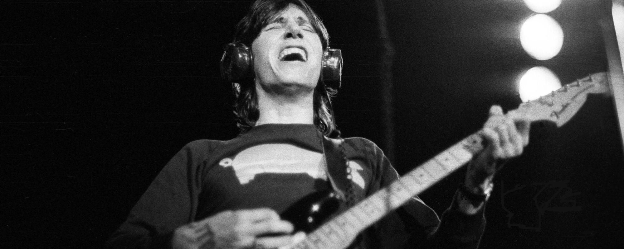 Roger Waters performing
