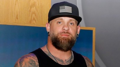 Brantley Gilbert Pauses Concert To Help His Wife Deliver Their Baby